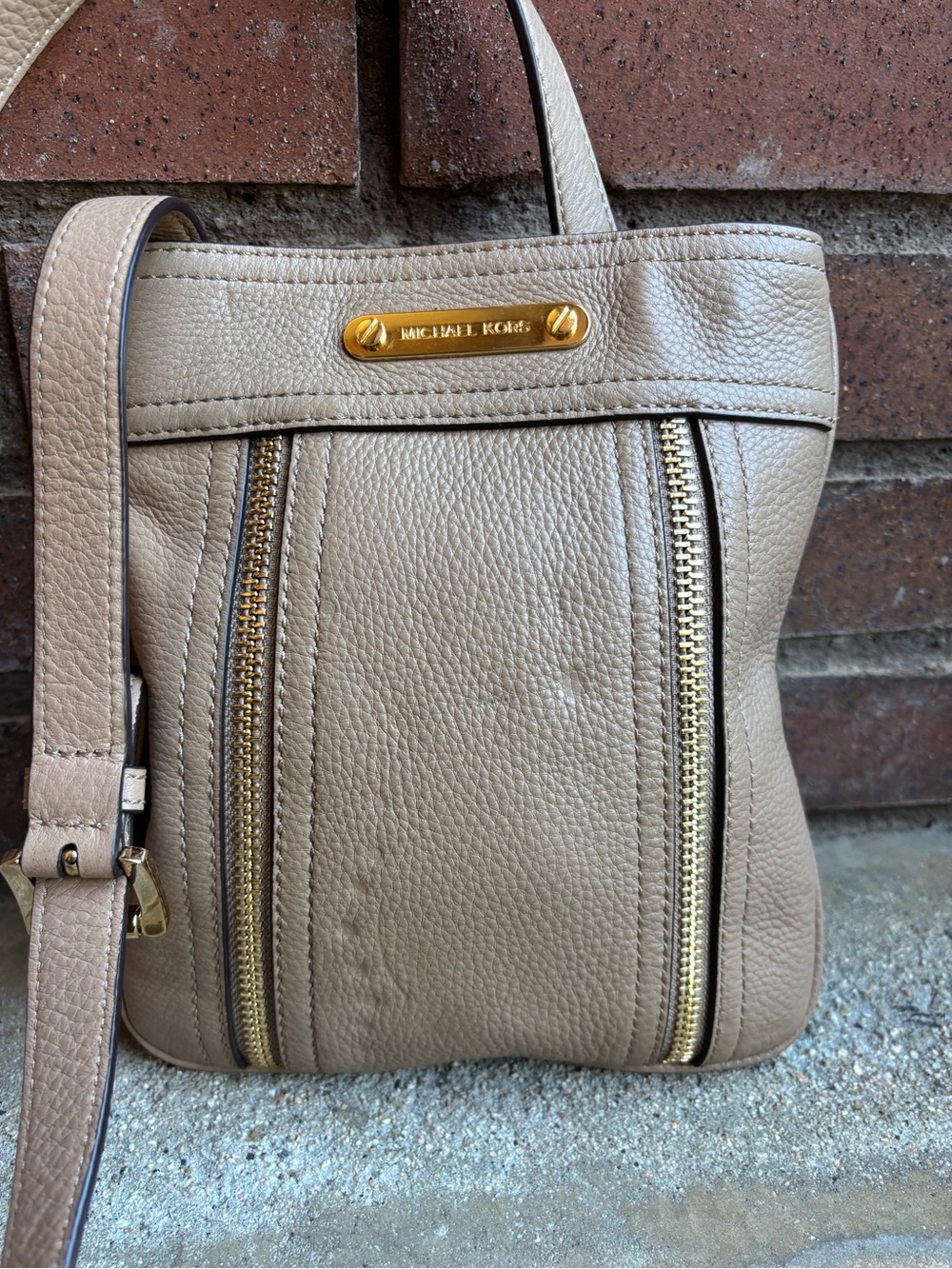 Michael Kors Beige Pebbled Leather Crossbody with Gold Hardware Moxley